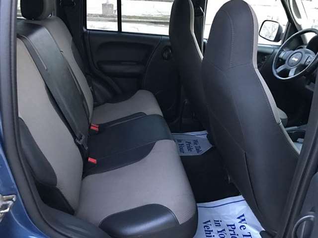 2004 Jeep Liberty 4dr Sport 4WD SUV